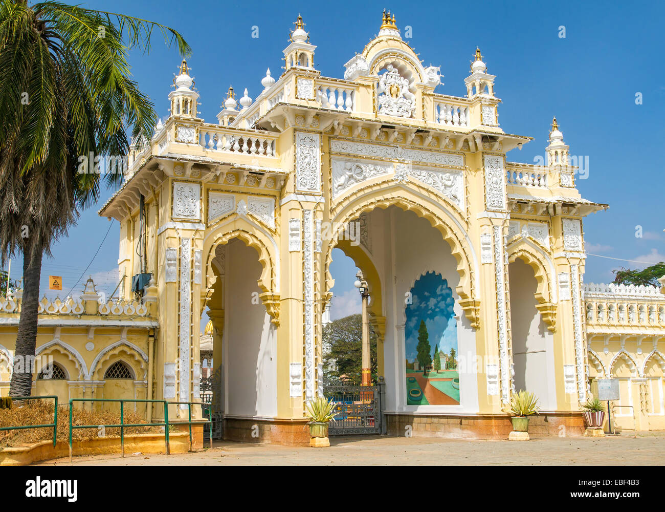 The Northern gate of the Mysore Maharaja´s Palace. Karnataka, India Stock Photo