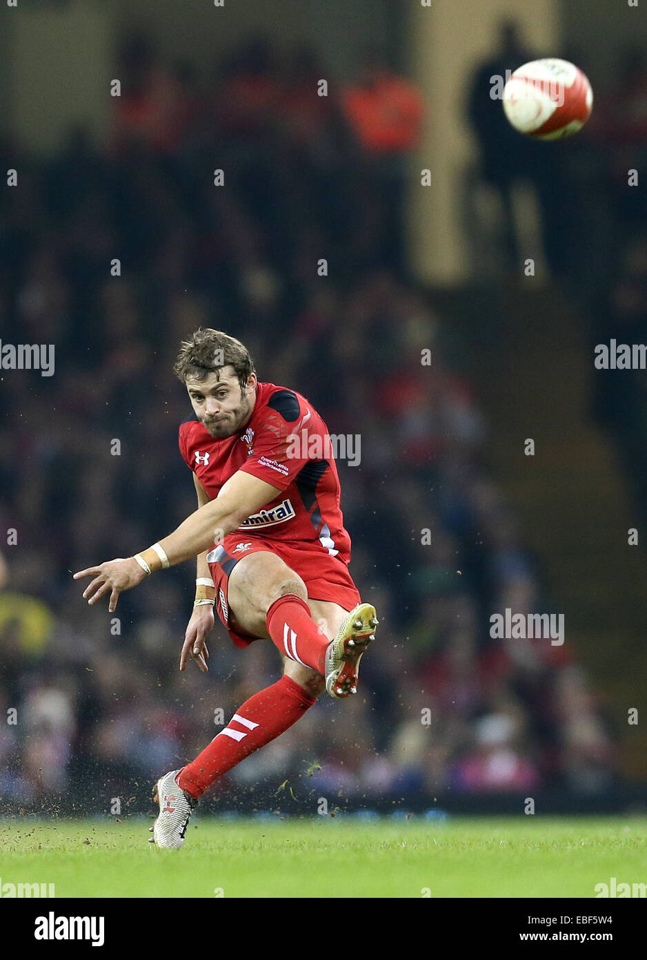 Cardiff, UK. 29th Nov, 2014. Leigh Halfpenny of Wales kicks a penalty - Autumn Internationals - Wales vs South Africa - Millennium Stadium - Cardiff - Wales - 29th November 2014 - Picture Simon Bellis/Sportimage. Credit:  csm/Alamy Live News Stock Photo