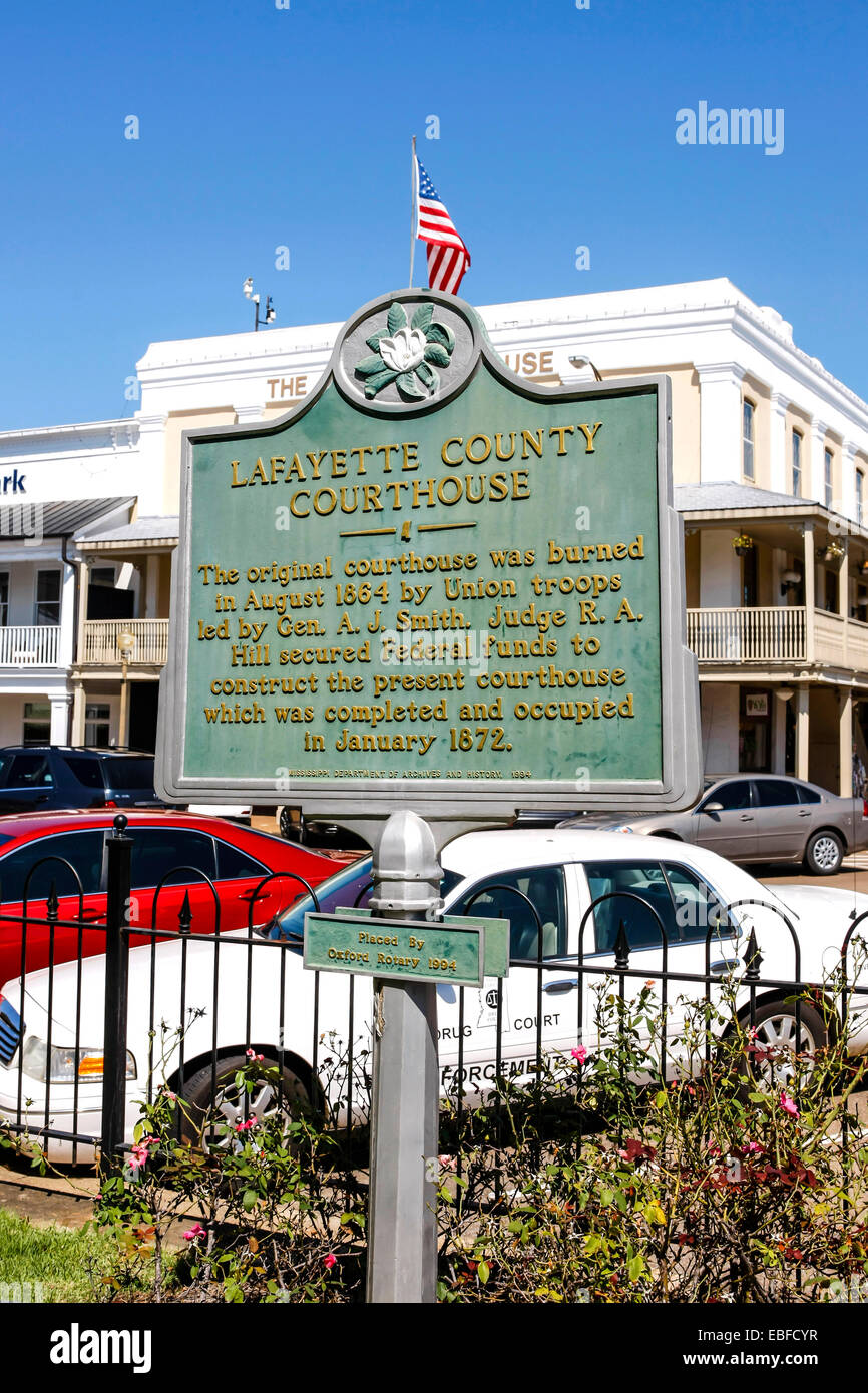 Historical Plaque about the Lafayette County Courthouse in Oxford