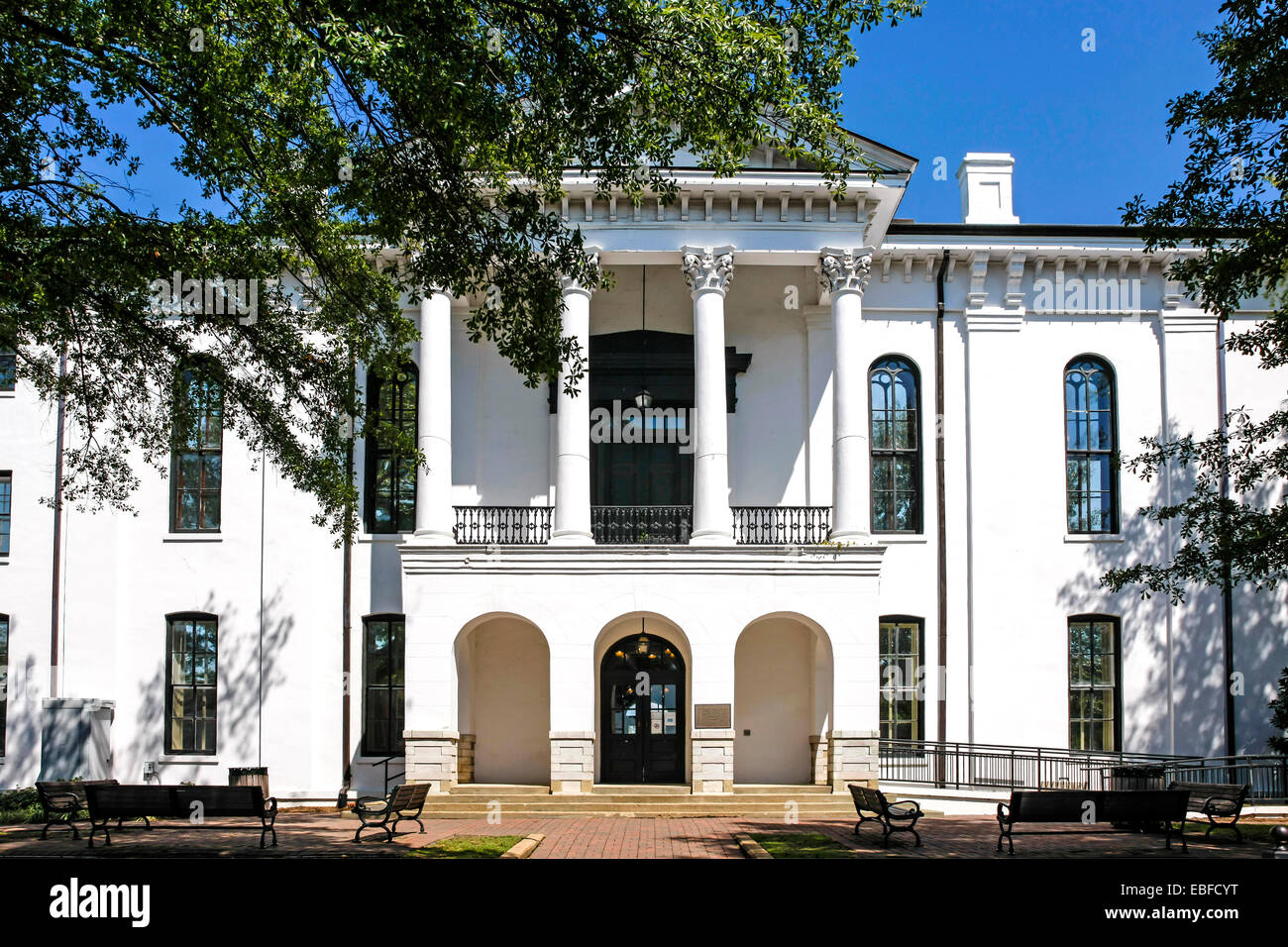 Oxford ms courthouse hires stock photography and images Alamy
