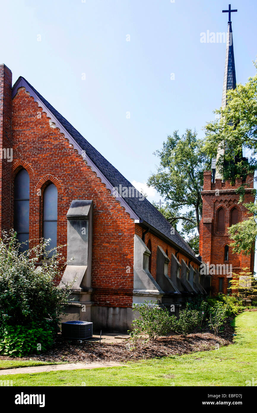 St. Peter's Episcopal church in Oxford Mississippi Stock Photo Alamy