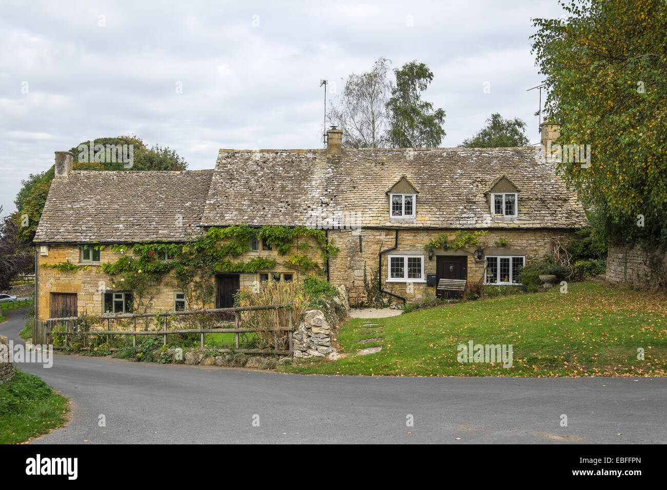 Stone built cottages Snowshill village The Cotswolds Gloucestershire England Stock Photo