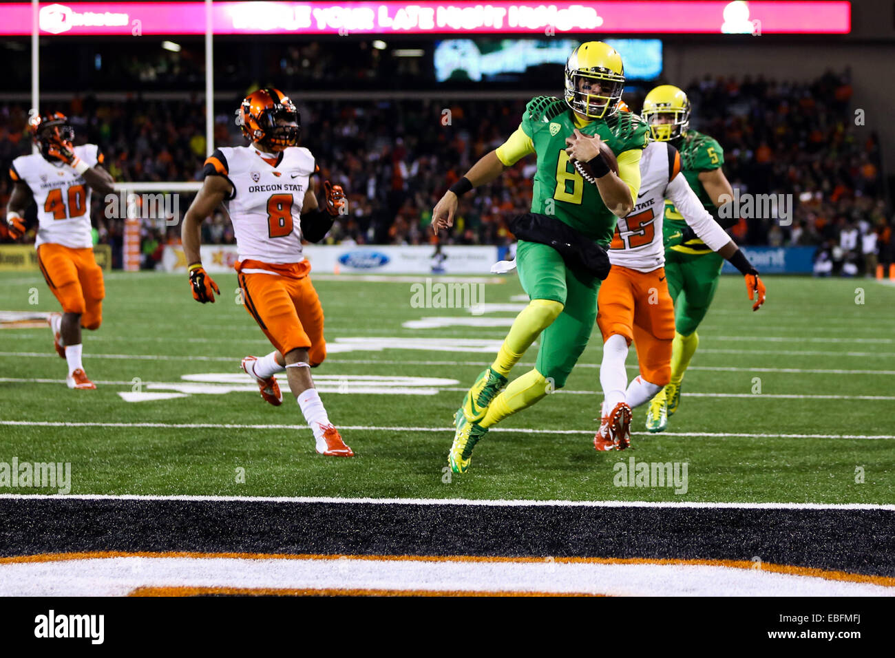 Nov 29 2014 marcus mariota hires stock photography and images Alamy