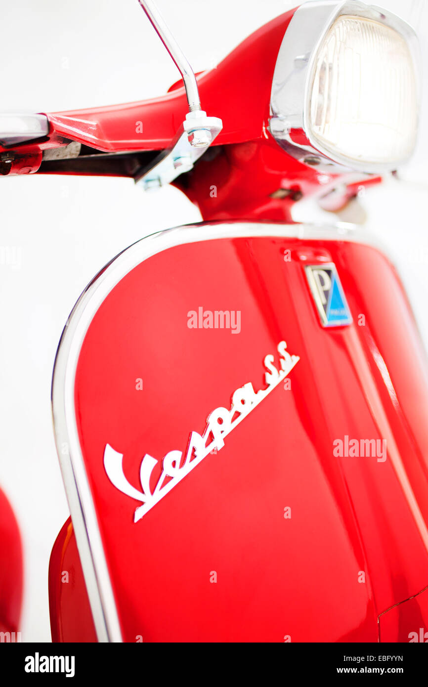 Vespa hires stock photography and images Alamy