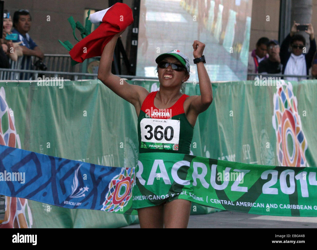 Margarita hernandez hires stock photography and images Alamy