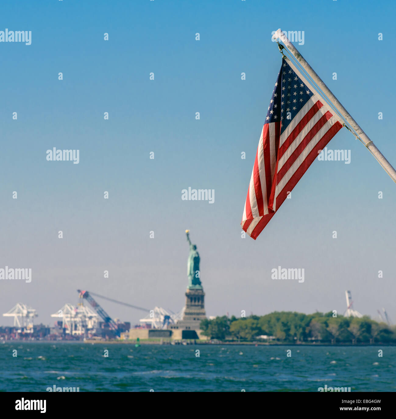 Russia Flag and USA Statue of Liberty Stock Illustration - Illustration of  flafrac14, tourism: 56308524