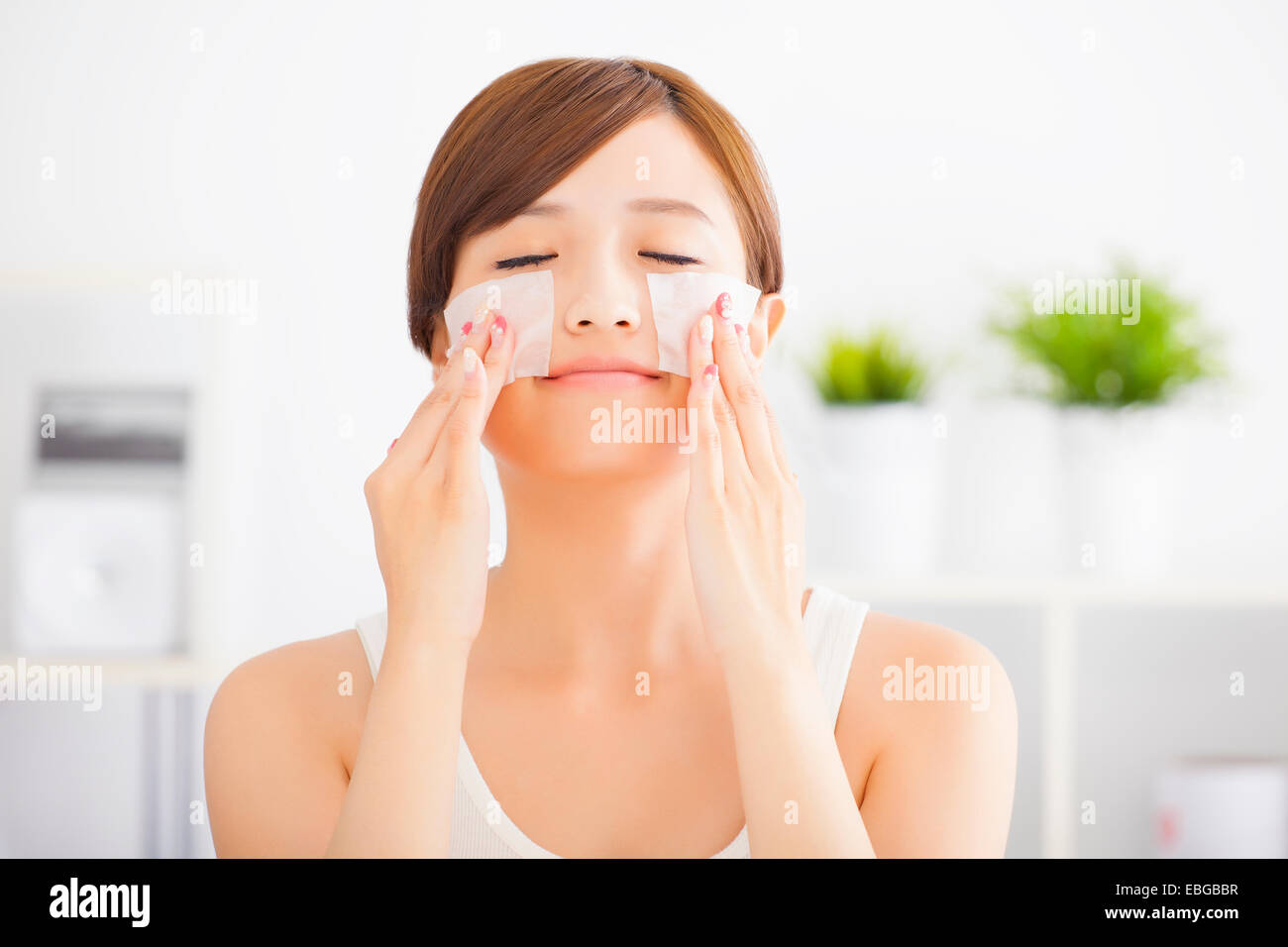 Chinese cleaning lady hi-res stock photography and images - Alamy