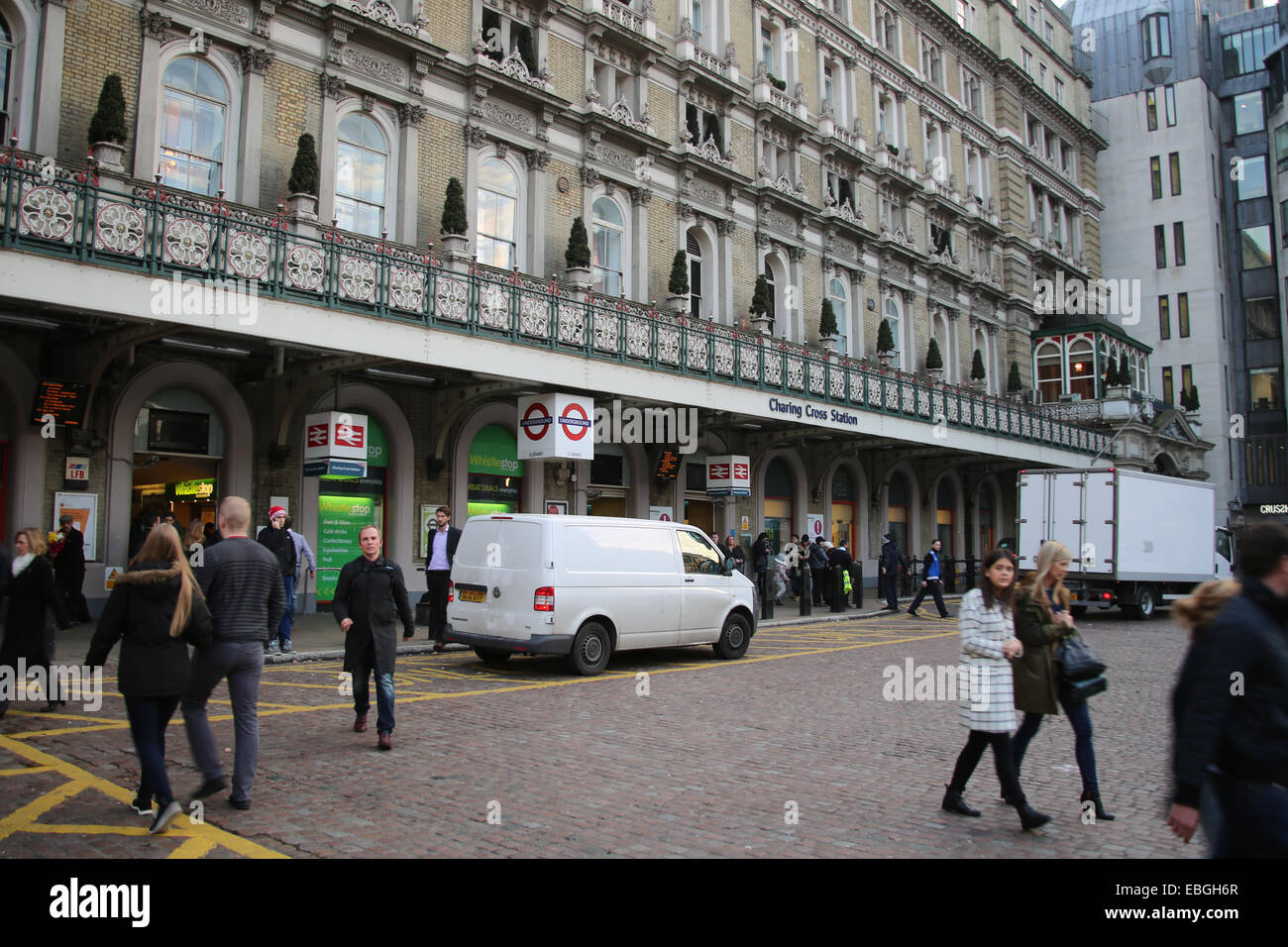 Charing Cross railway station, London Stock Photo Alamy