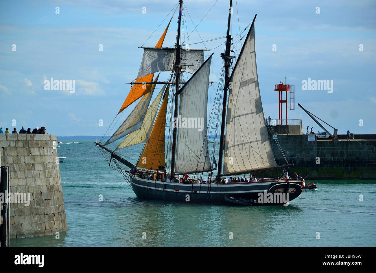 Topsail schooner hi-res stock photography and images - Alamy