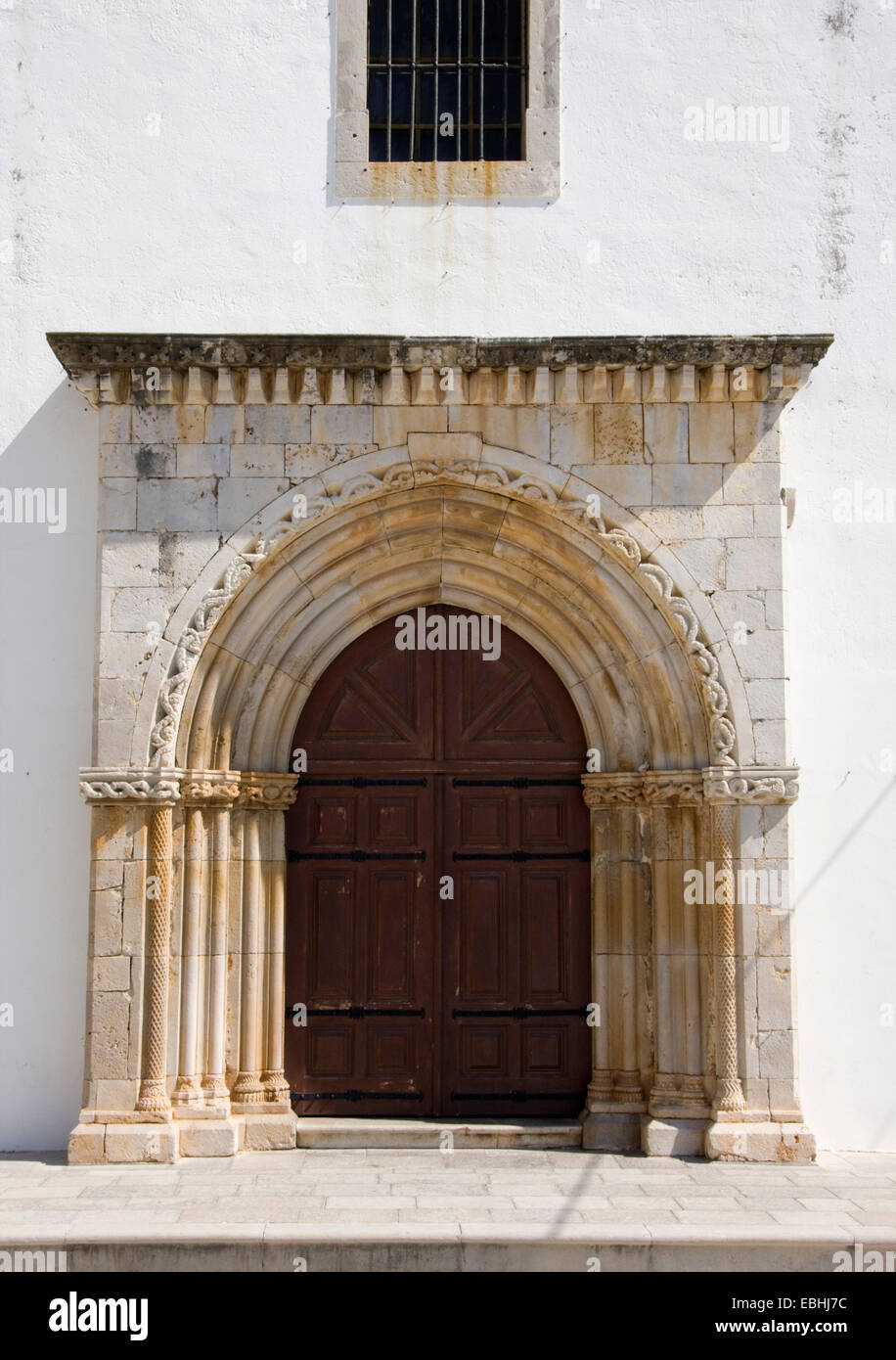 Entrance door, Igreja de Nossa Senhora da Conceicao, Conceicao de Tavira, Algarve, Portugal, September 2013 Stock Photo