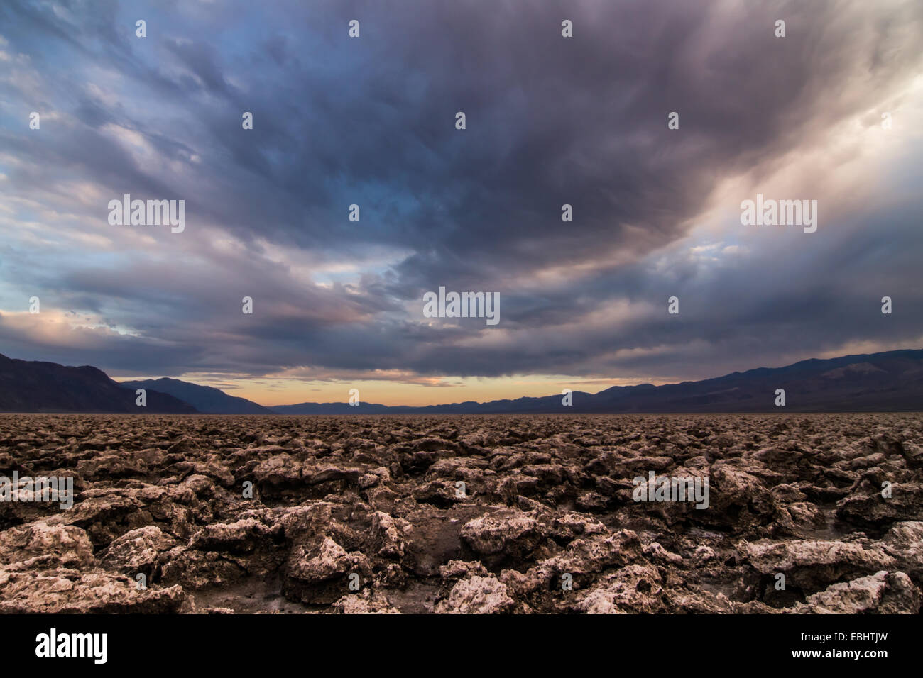 Devils golf course death valley national park hi-res stock photography ...