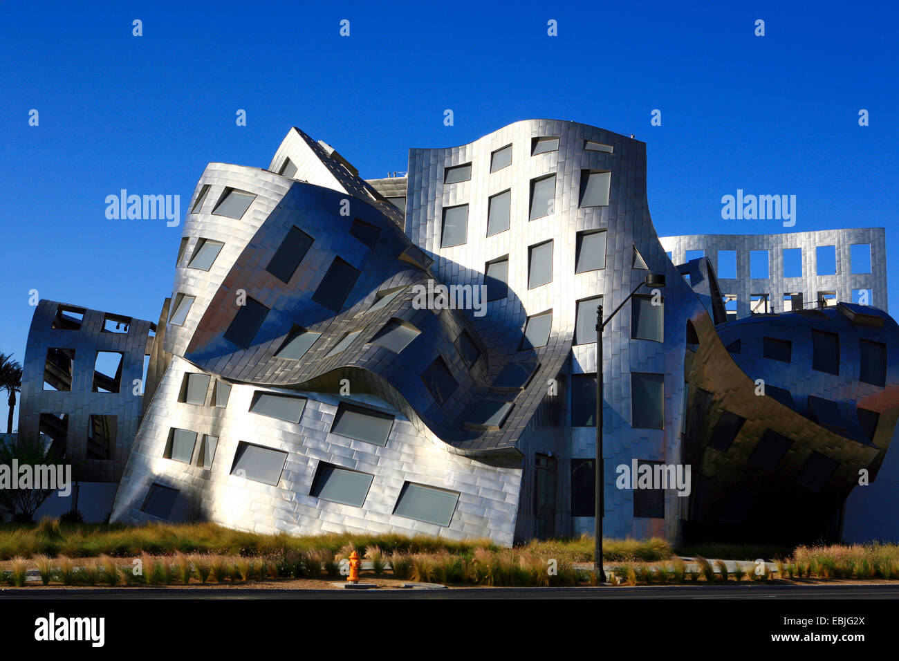 Cleveland Clinic Lou Ruvo Center in modern architectural style, USA, Nevada, Las Vegas Stock Photo