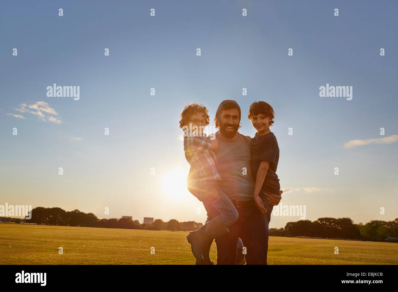 Father father son sons hi-res stock photography and images - Alamy