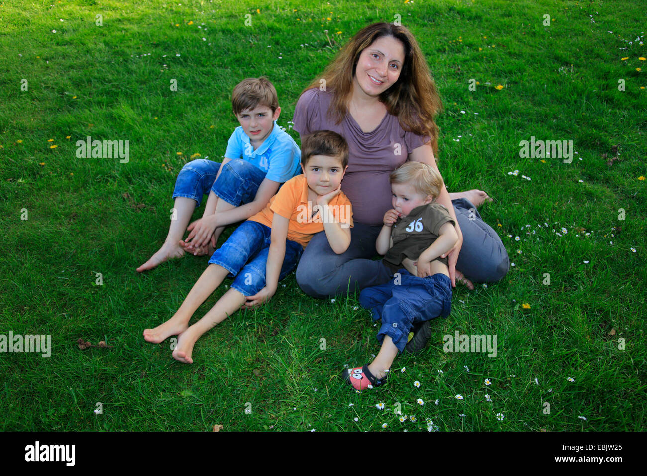 Pregnant mother three sons hi-res stock photography and images - Alamy