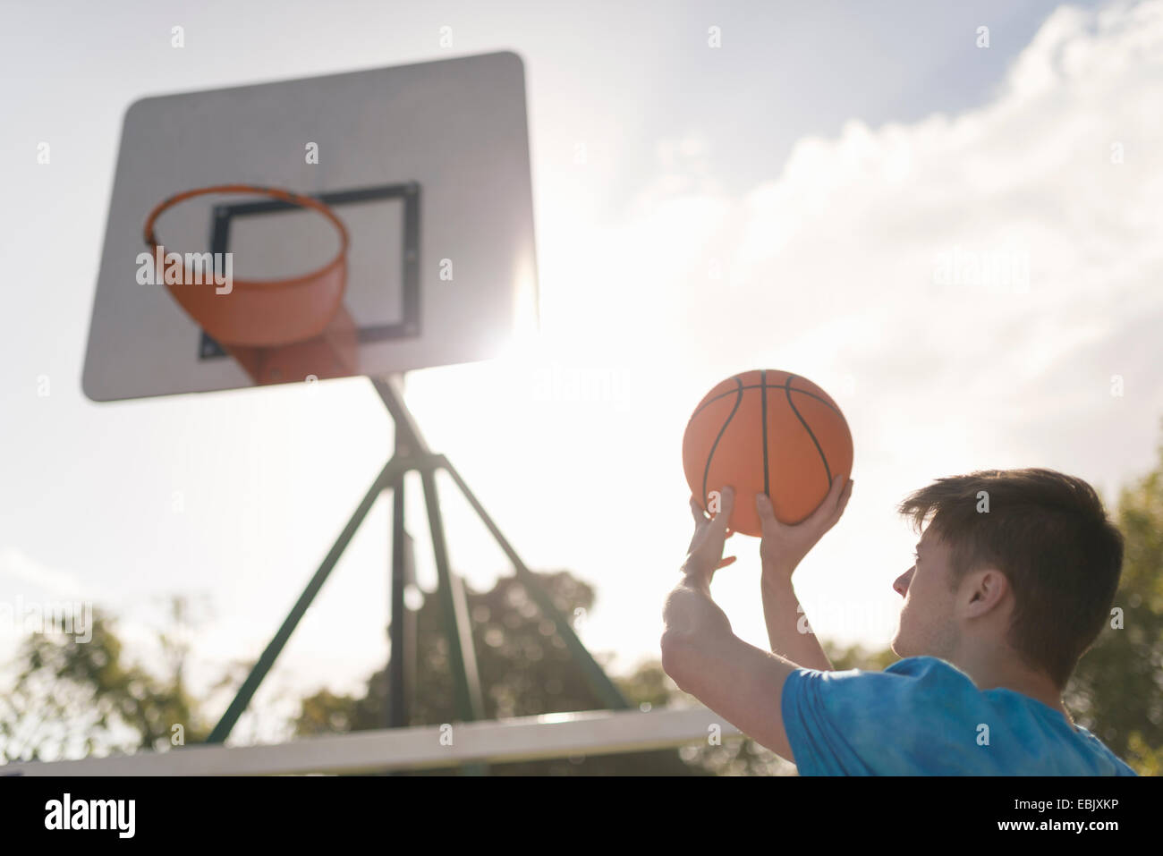 Throw Up High Resolution Stock Photography and Images Alamy