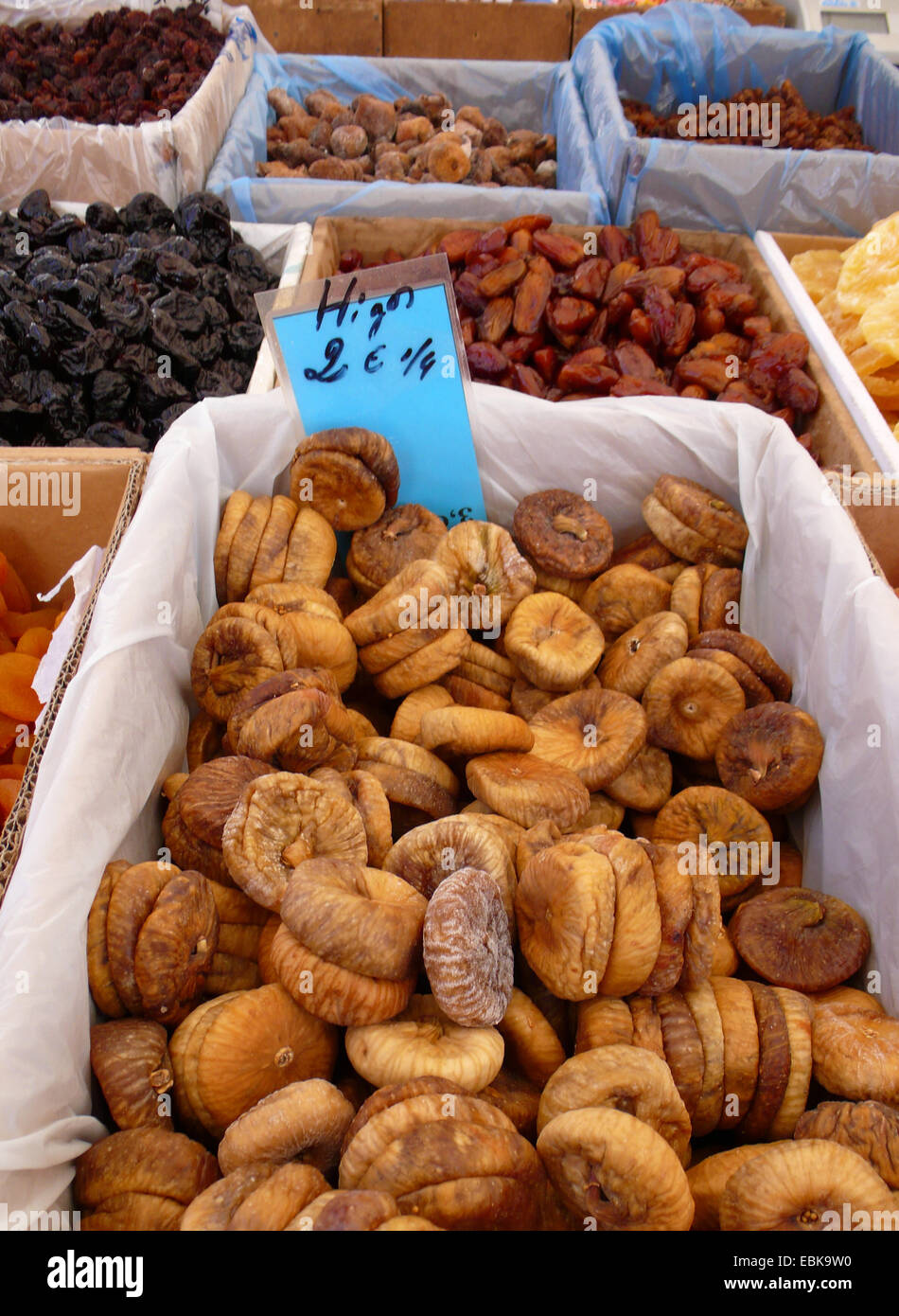 Dried figs hires stock photography and images Alamy