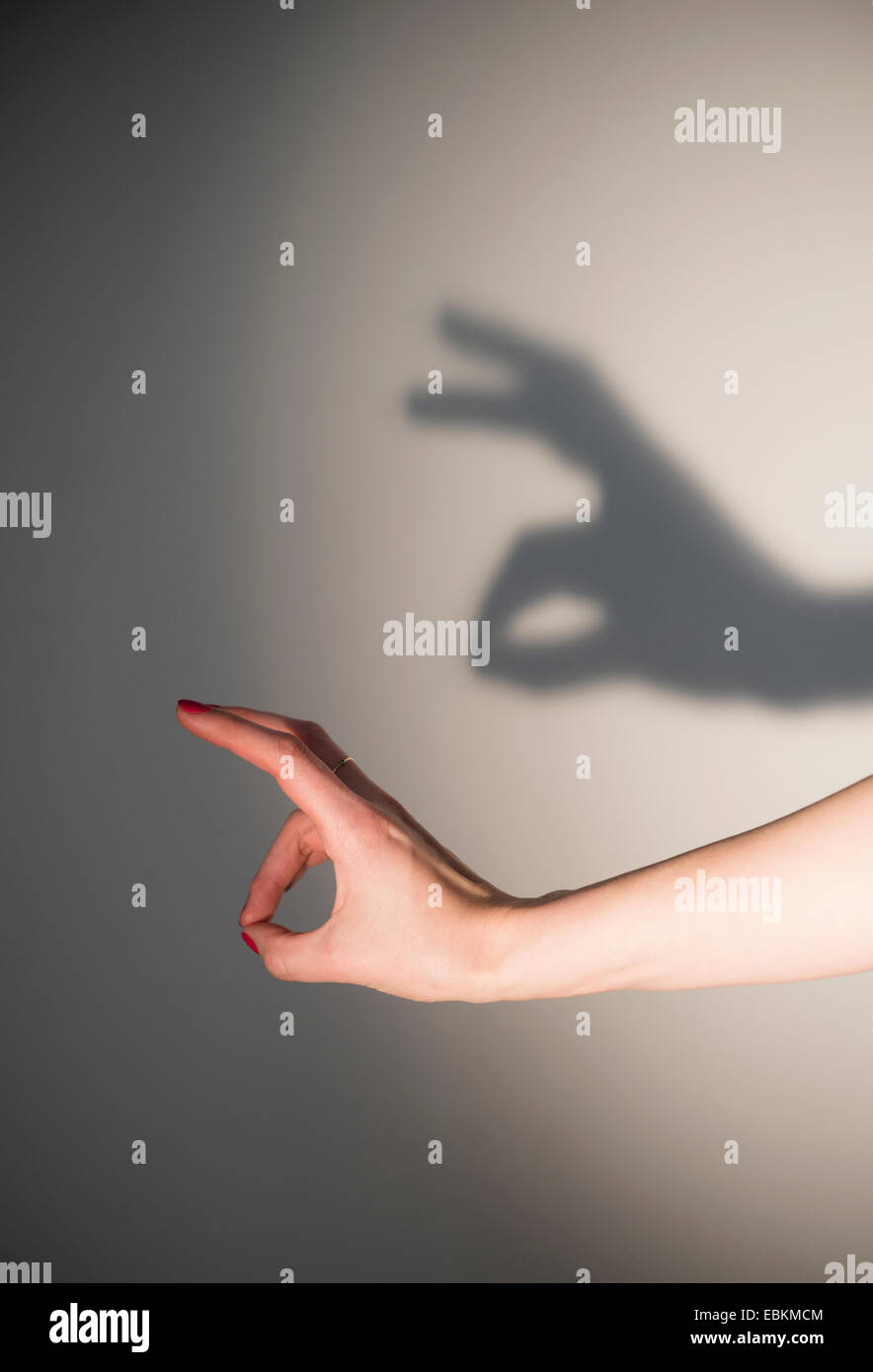 Shadow puppets hires stock photography and images Alamy
