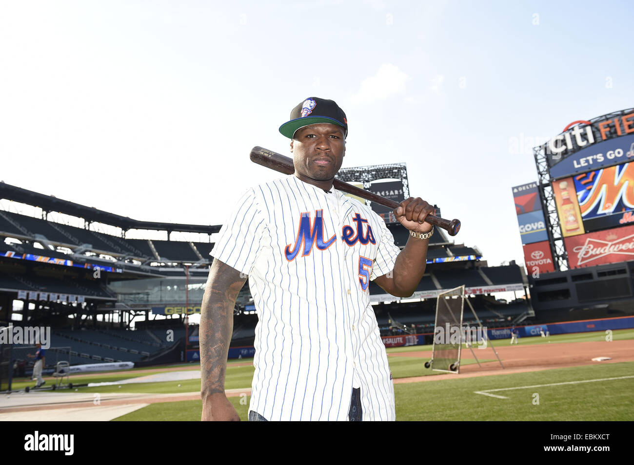 50 Cent poses at Citi Field prior to throwing out the ceremonial first pitch as the Mets hosted the Pirates on Tuesday (27May14)  Featuring: 50 Cent,Curtis James Jackson III Where: Queens, New York, United States When: 27 May 2014 Stock Photo