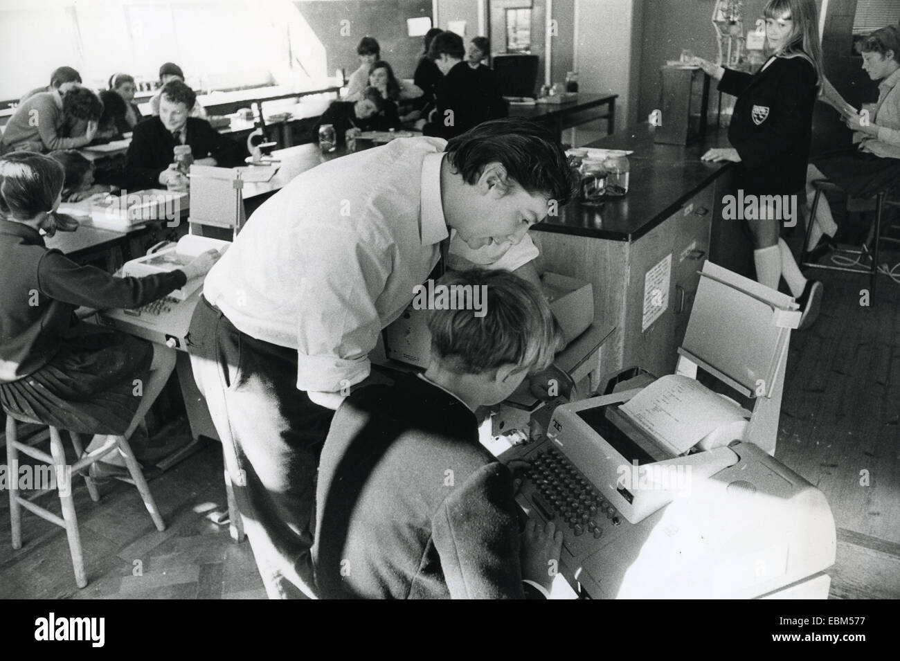 COMPUTERS IN SCHOOLS Pupils at the Thomas Comprehensive in