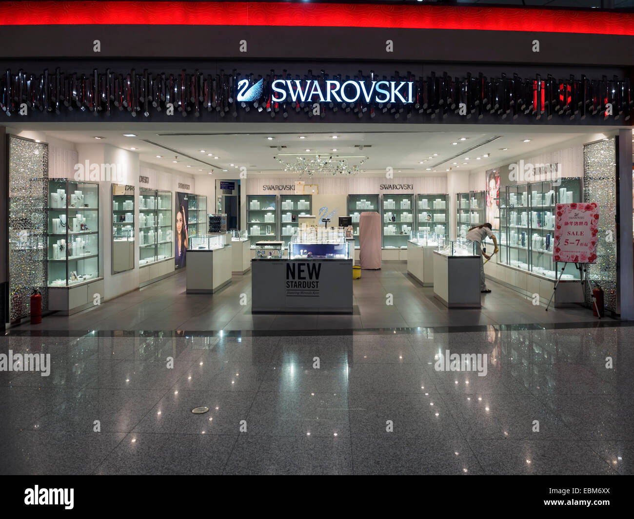 Swarovski Store High Resolution Stock Photography and Images - Alamy