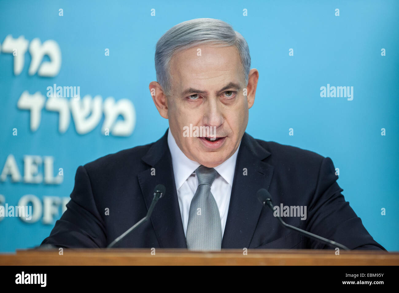 Jerusalem. 2nd Dec, 2014. Israeli Prime Minister Benjamin Netanyahu addresses a press conference at the Prime Minister's office in Jerusalem, on Dec. 2, 2014. Israeli Prime Minister Benjamin Netanyahu announced his support for dispersing the Knesset (parliament) and conducting early elections amid a coalition crisis. During a press conference at his Jerusalem office, Netanyahu also said he has ordered to fire Justice Minister Tzipi Livni and Finance Minister Yair Lapid, who he said plotted against him by outspokenly criticizing his policies. Credit:  JINI/Emil Salman/Xinhua/Alamy Live News Stock Photo