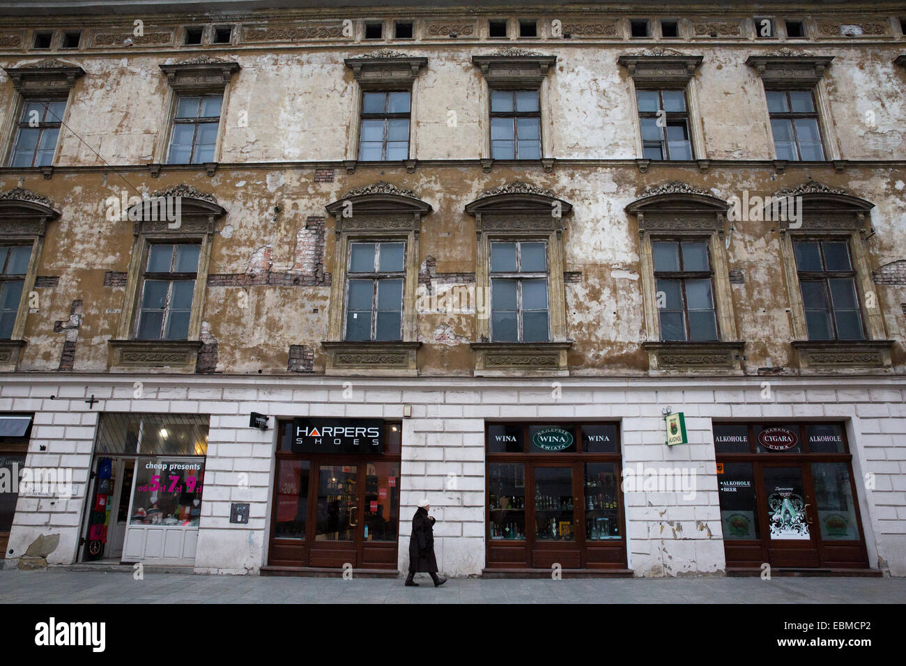 Kraków street scene exterior hi-res stock photography and images - Alamy