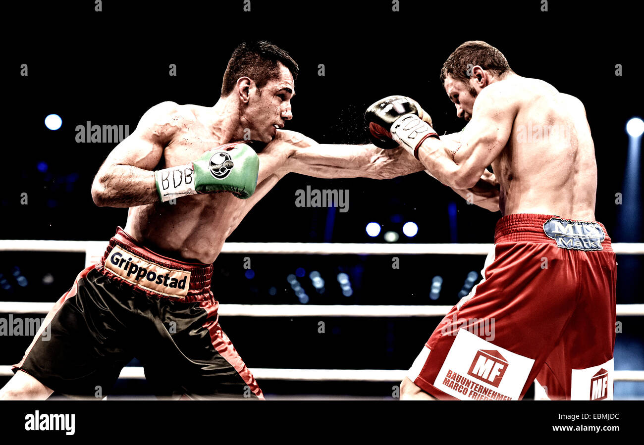 Felix Sturm, GER, vs Robert Stieglitz, GER, boxing, Super Middleweight, Porsche-Arena, Stuttgart, Baden-Württemberg, Germany Stock Photo
