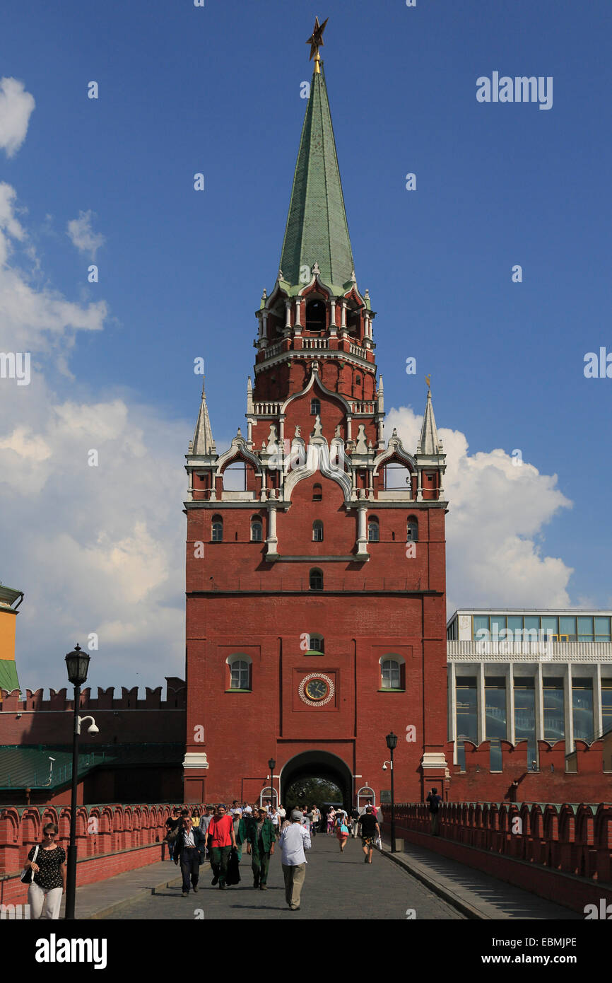 Troitskaya Tower or Trinity Tower with the main entrance to the Kremlin, Moskau, Russia Stock Photo