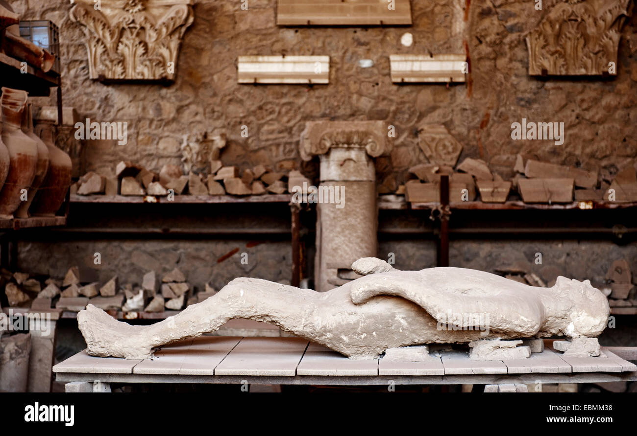 Plaster cast of a dying man, grain storage of the Forum, Pompeji, Campania, Italy Stock Photo