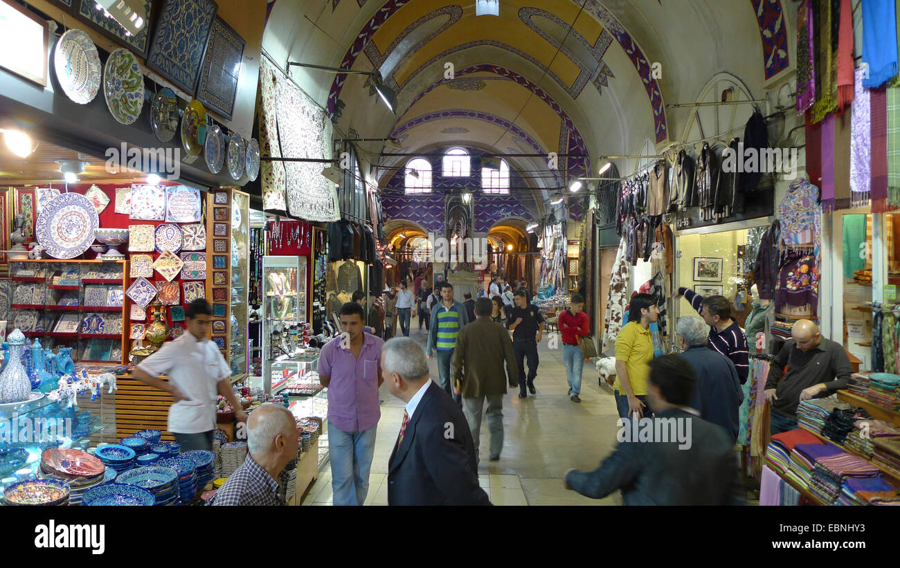 Grand Bazaar, sale of textiles, craftwork and tiles, Turkey, Istanbul, Eminoenue, Beyazit Stock Photo