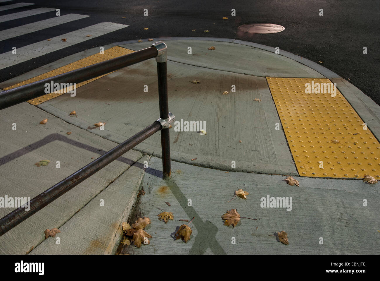 Sweep Railing Sidewalk railing hi-res stock photography and images - Alamy