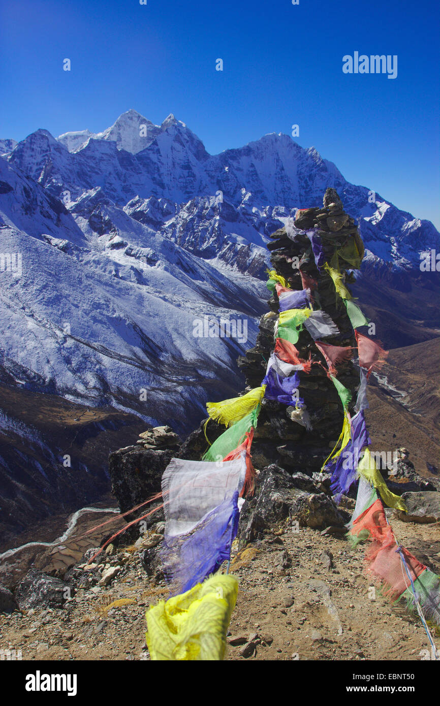Kangtega and Thamserku view from Nangkar Tshang near Dingboche, Nepal, Himalaya, Khumbu Himal Stock Photo