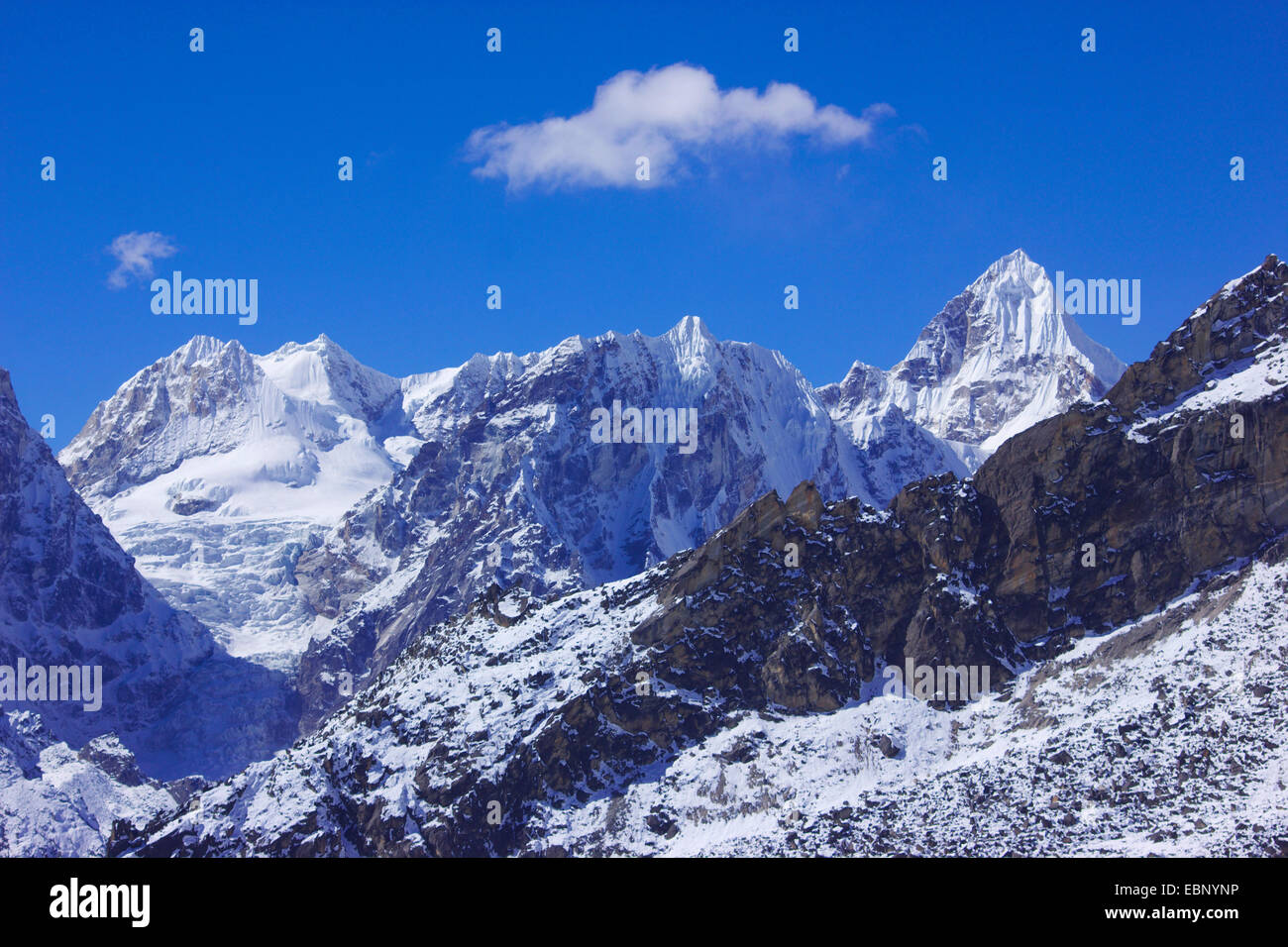 Drangnag Ri (right) at the Rolwaling Himal view from Renjo La, Nepal, Himalaya, Khumbu Himal Stock Photo