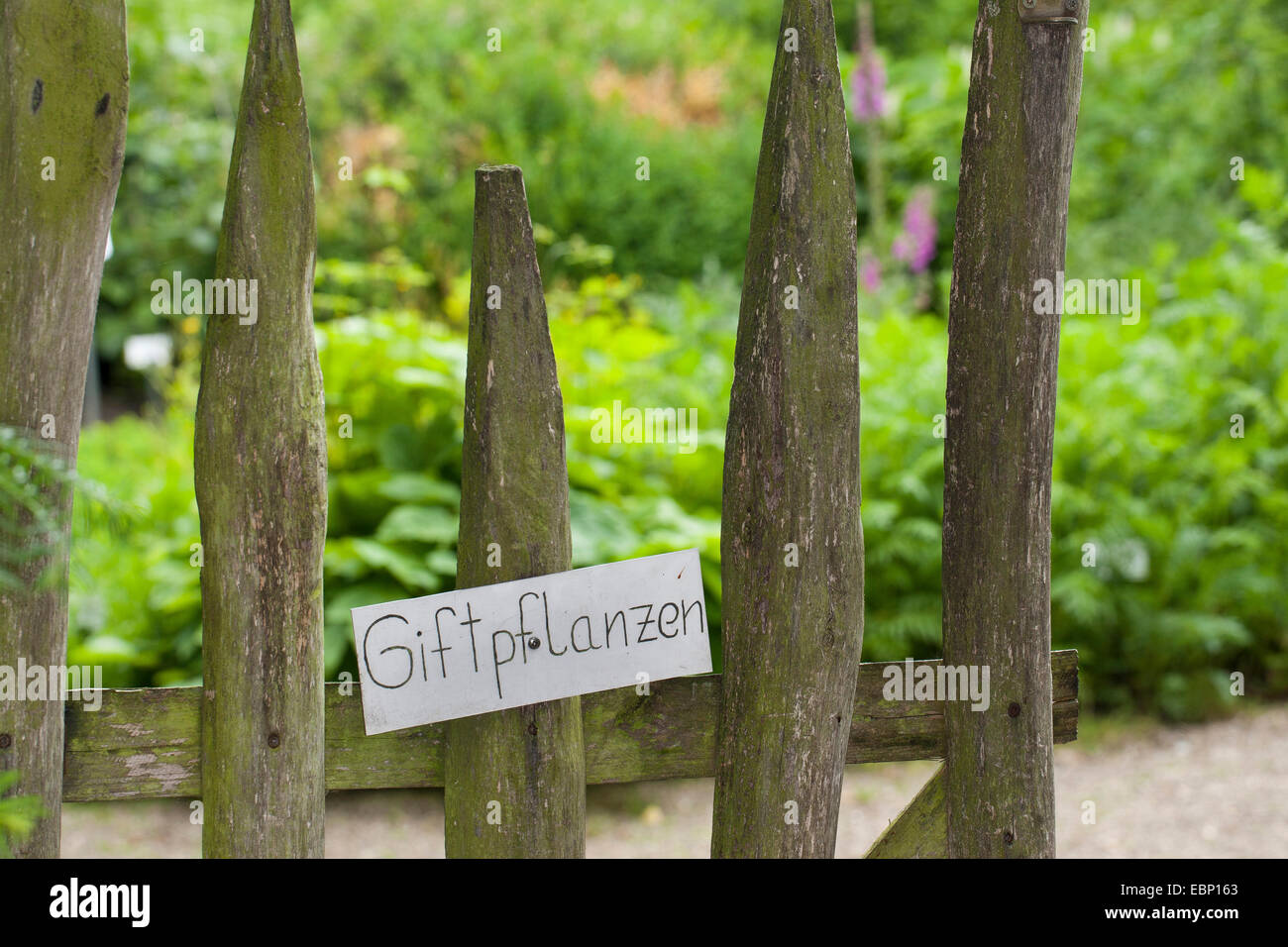 sign at the entrance of a garden with poisenous plants Stock Photo
