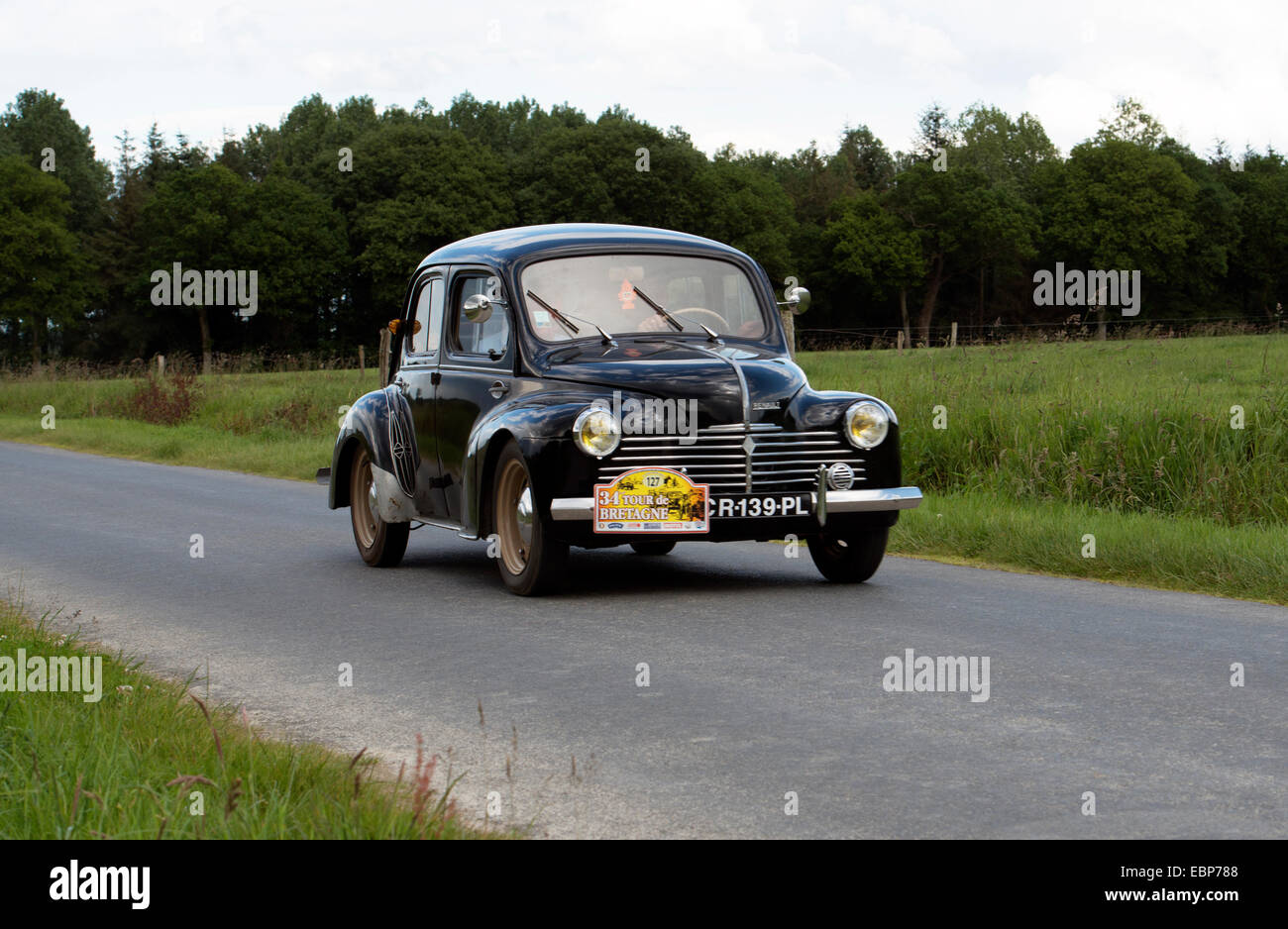 Renault 4cv hi-res stock photography and images - Page 2 - Alamy