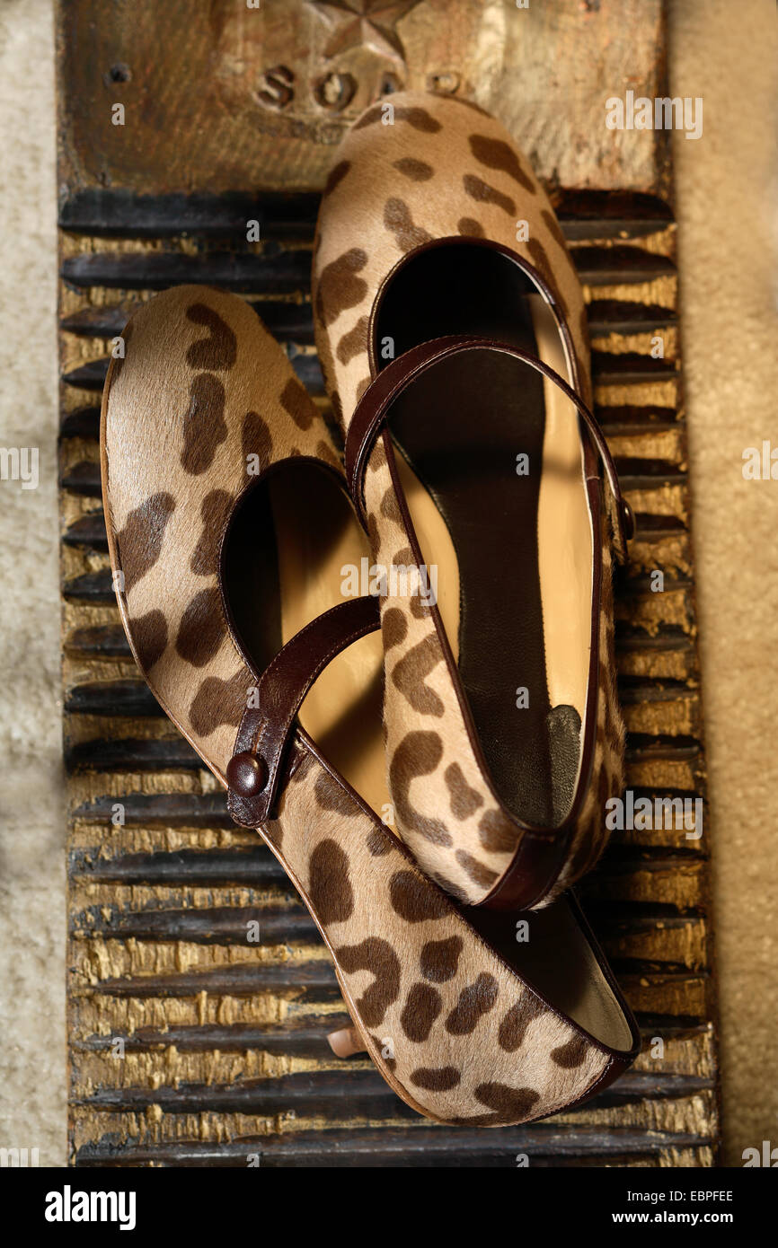 Shoes off hi-res stock photography and images - Page 2 - Alamy