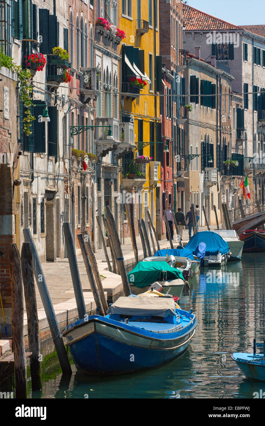 facades of houses and canals in Venice Stock Photo - Alamy