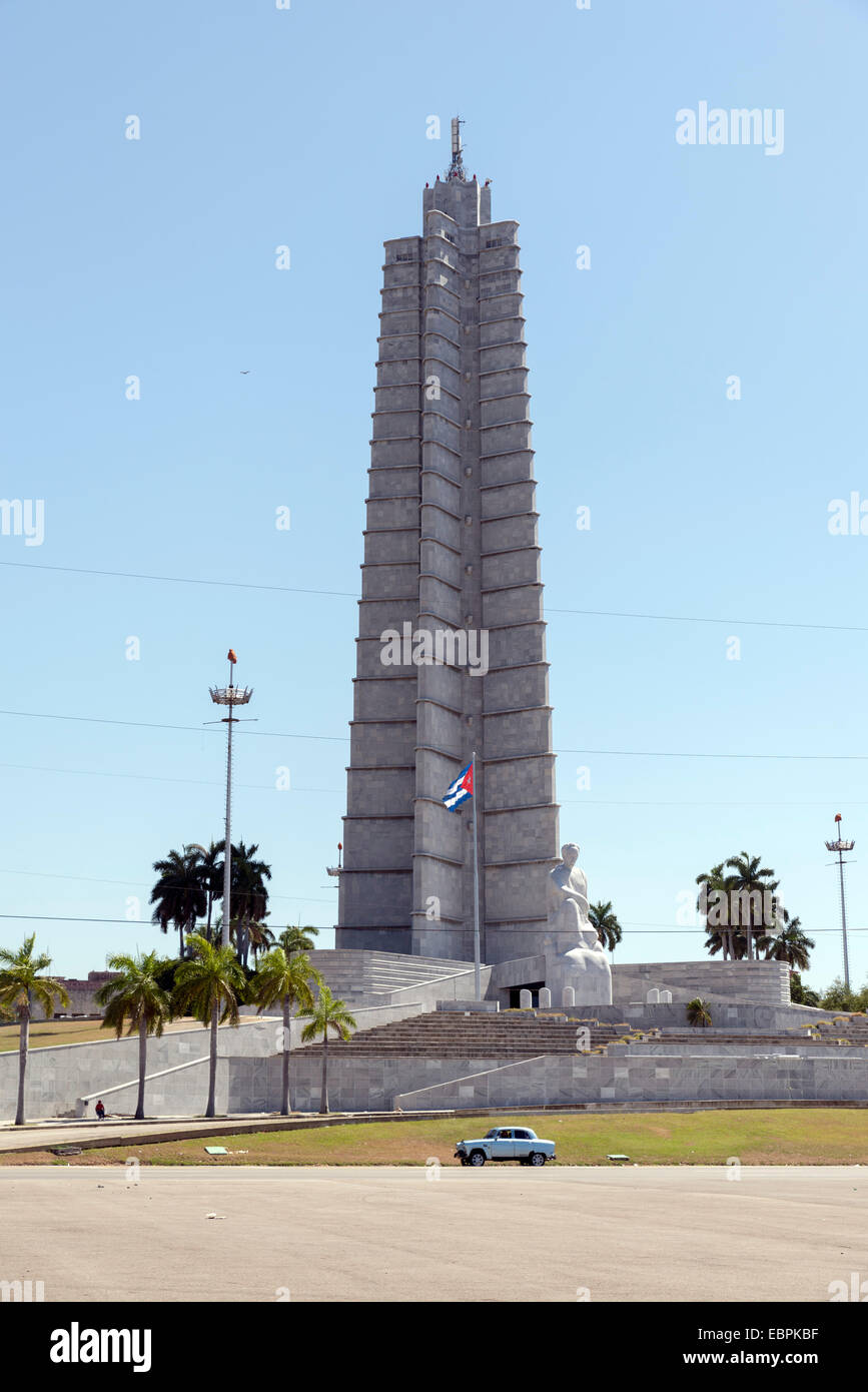 Statue of José Martí (José Julián Martí Pérez (January 28, 1853–May 19, 1895)), the national hero of Cuba, located on the northe Stock Photo