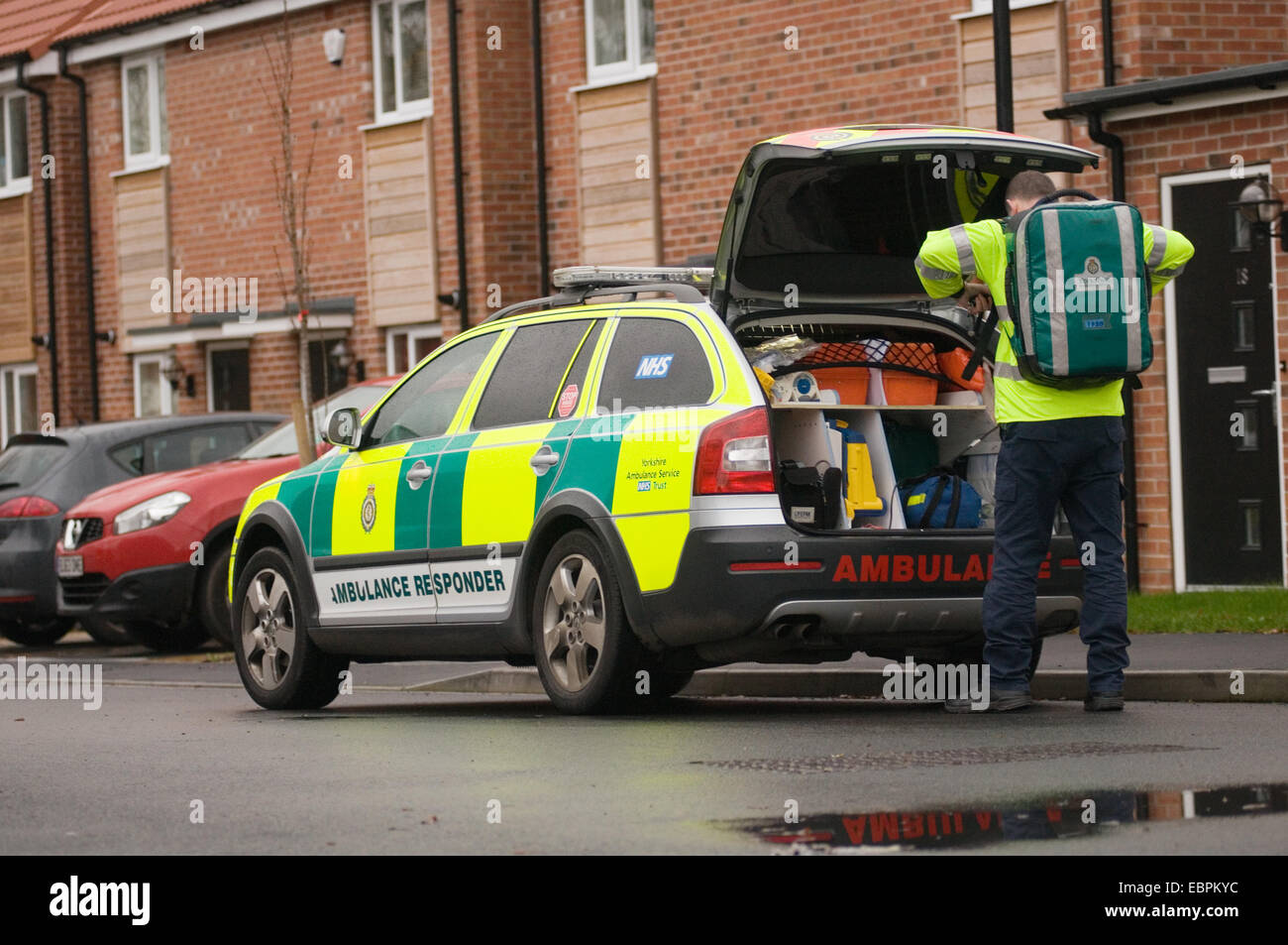 Emergency kit hi-res stock photography and images - Page 16 - Alamy