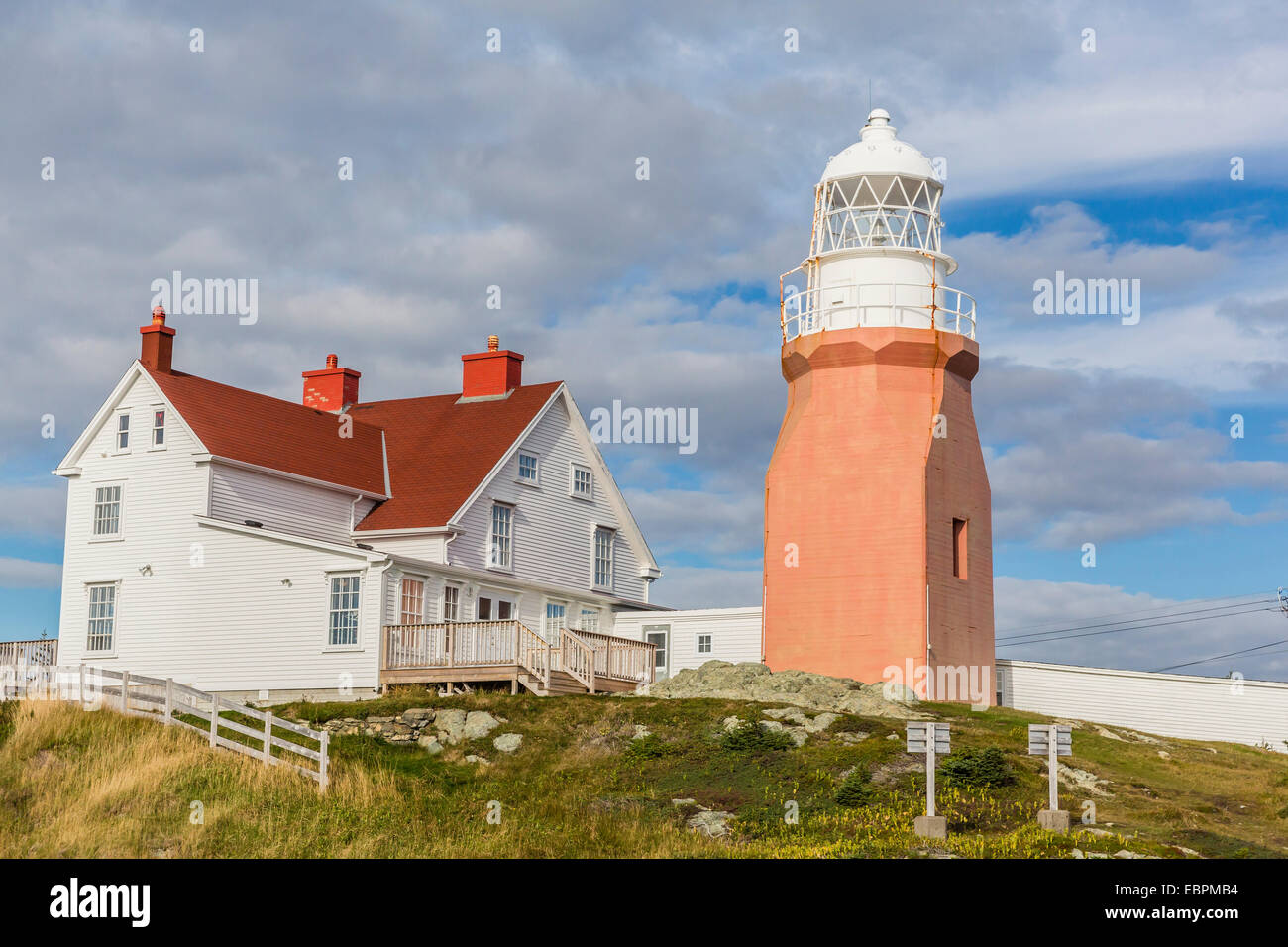 Long Point lighthouse on Crow Head, North Twillingate Island off the northeast coast of Newfoundland, Canada, North America Stock Photo