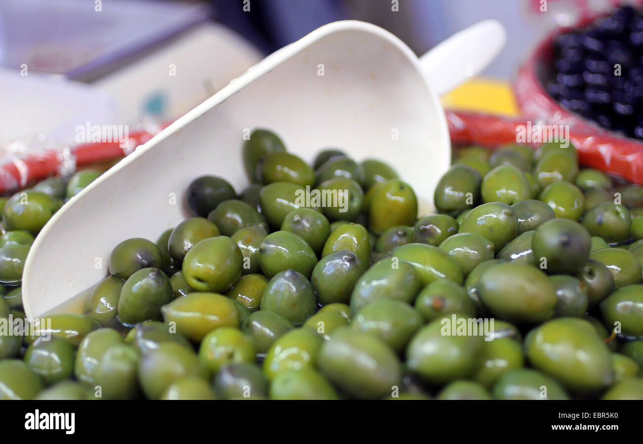 genuine olives for sale on the market of southern Italy Stock Photo Alamy