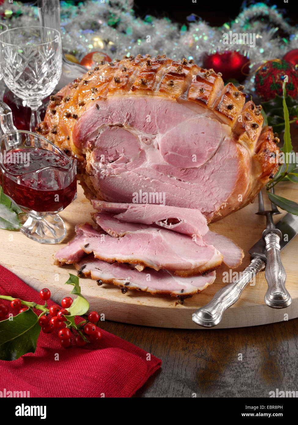 Honey roasted glazed ham joint hires stock photography and images Alamy
