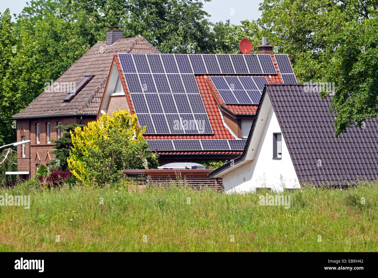 residental building with solar roof, Germany, North Rhine-Westphalia Stock Photo