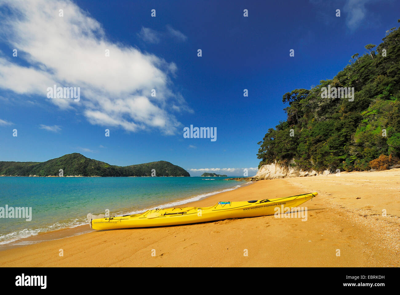 kayak on sandy beach, New Zealand, Southern Island, Abel Tasman National Park Stock Photo