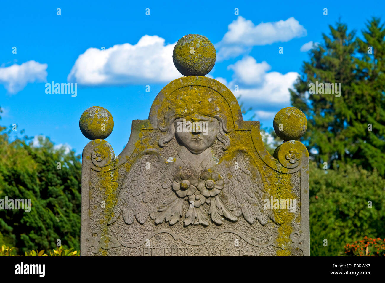Old gravestone hires stock photography and images Alamy