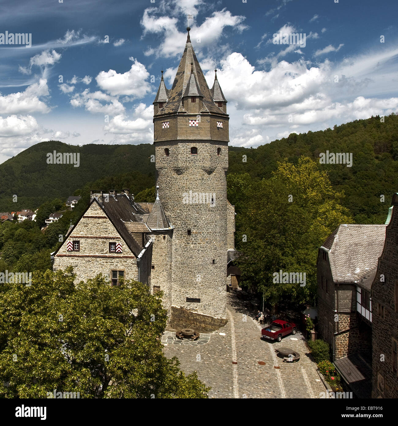 Altena Castle with first youth hostel of the world, Germany, North Rhine-Westphalia, Sauerland, Altena Stock Photo