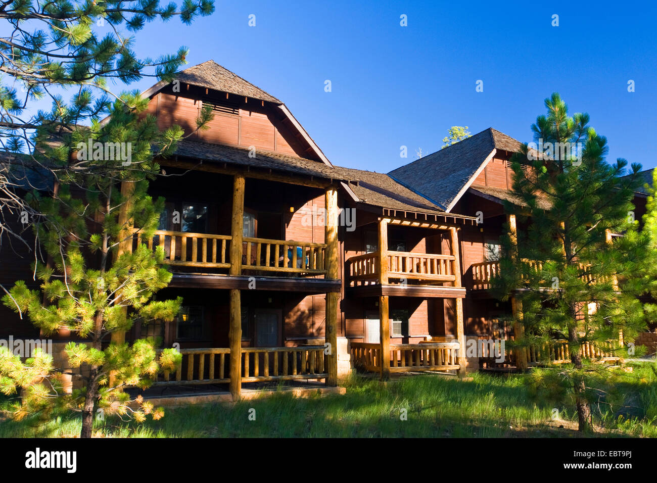 Bryce Canyon Lodge, holiday accommodations in blockhouse style, USA, Utah, Bryce Canyon National Park Stock Photo