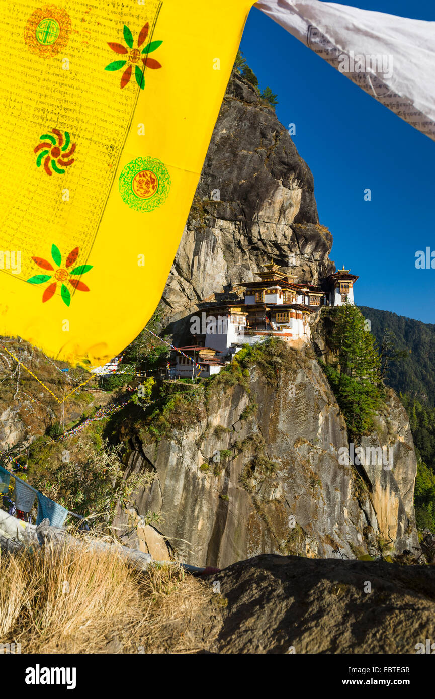 View of Taktshang or Tigers Nest through Prayer Flags, Paro valley ...