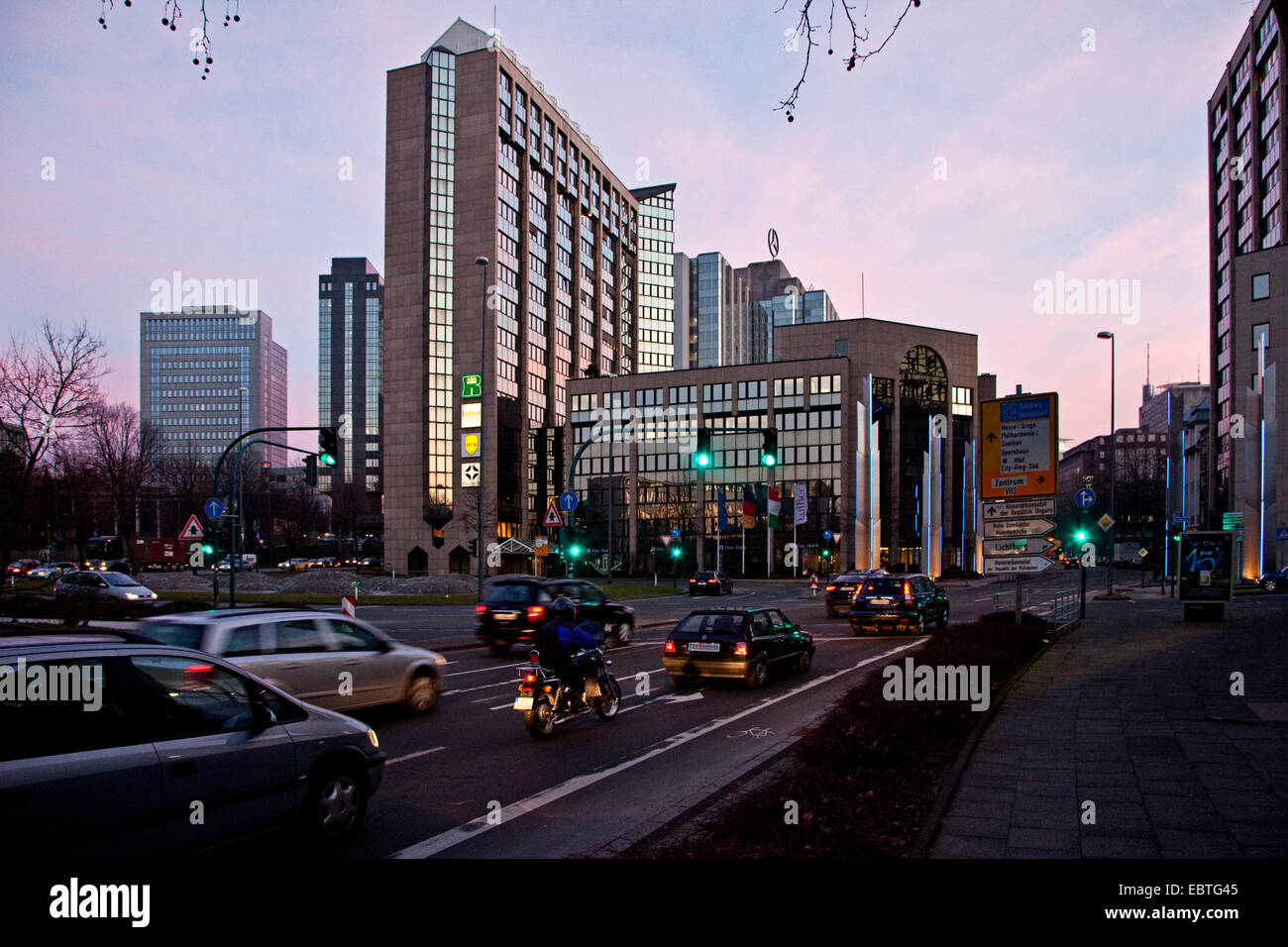 High traffic area hi-res stock photography and images - Alamy