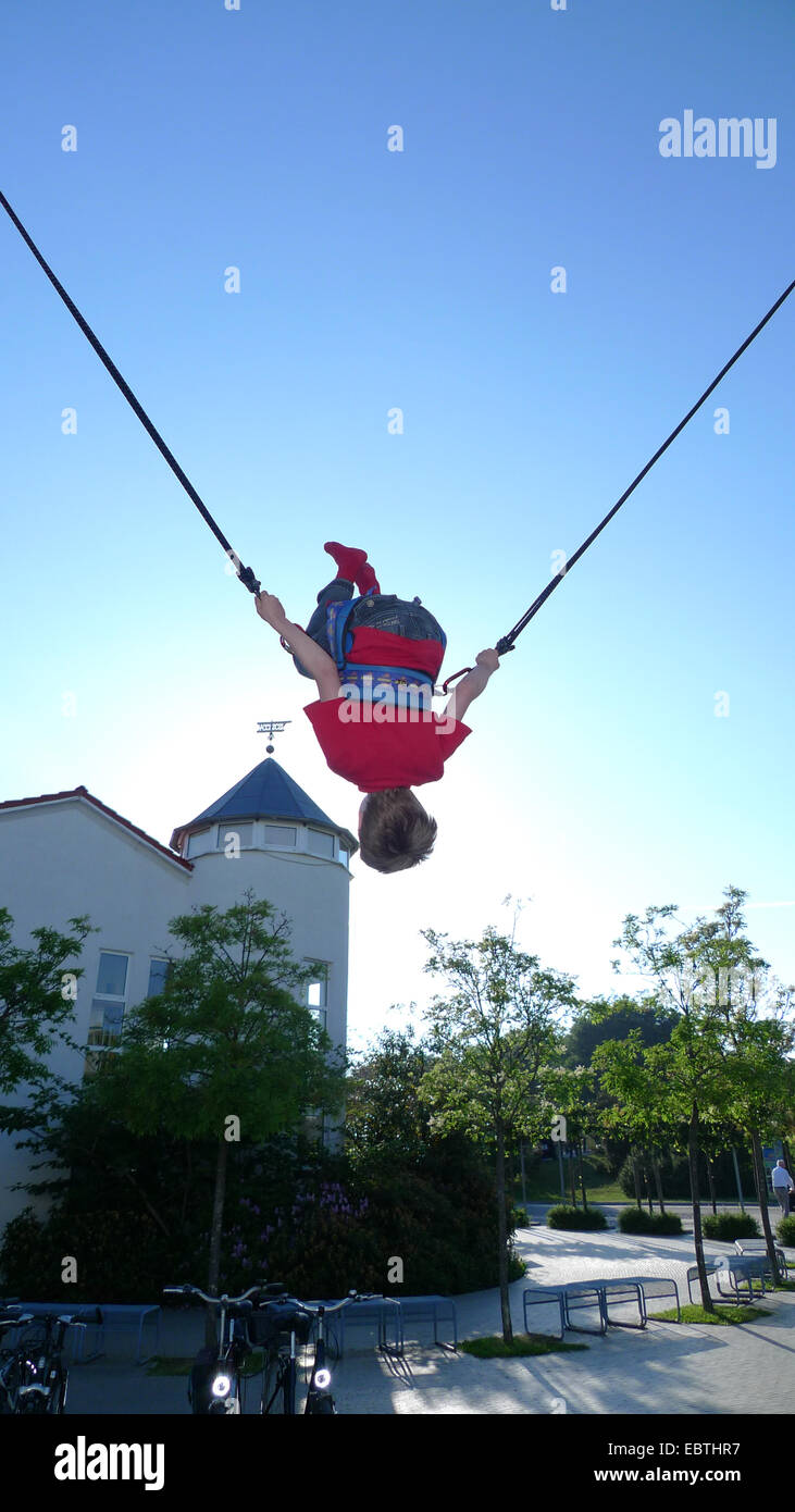 Children bungee jumping hires stock photography and images Alamy